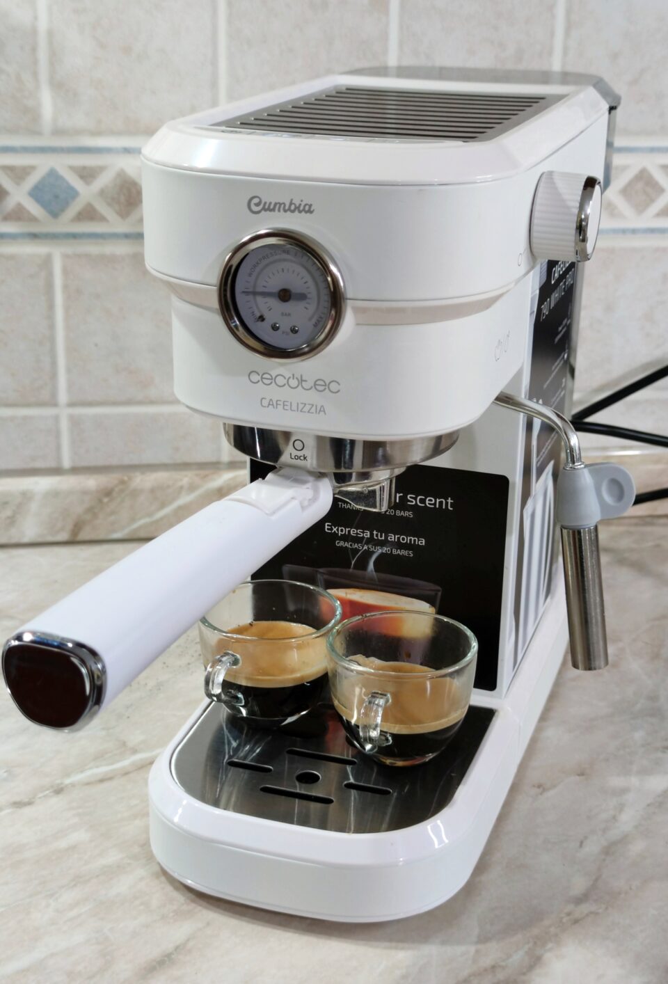 macchina da caffè espresso Cafelizzia 790  White Pro della Cecotec